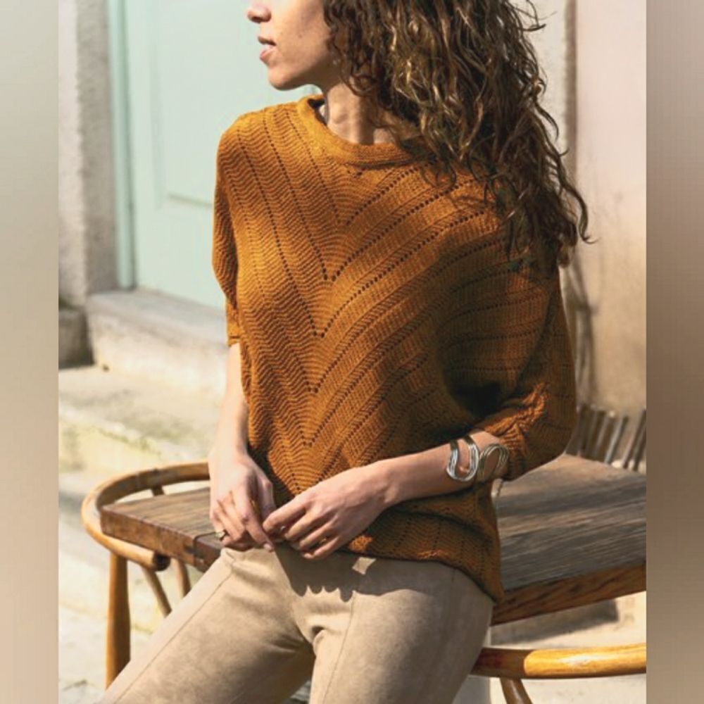 CCK Style Batwing-Sleeve Sweater size XL